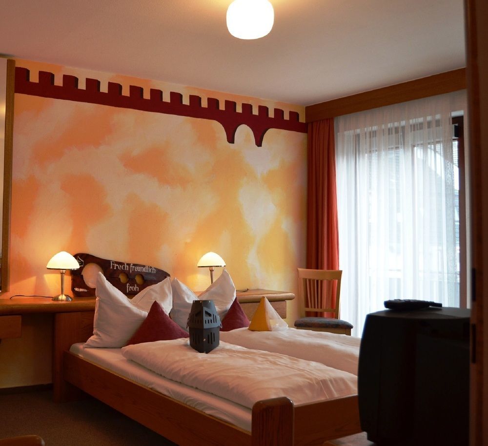 Hotel Goldenes Fass 3*