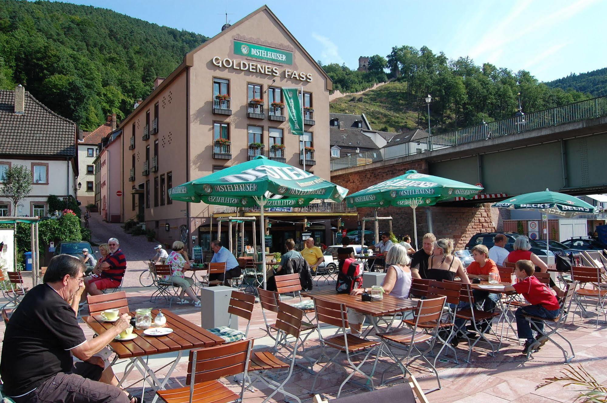 Goldenes Fass